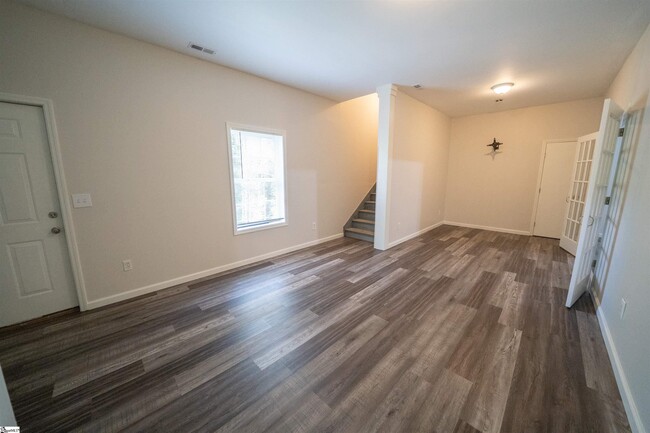 Building Photo - 200 Tumbleweed Terrace