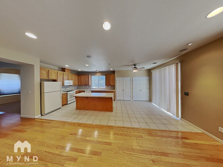 Building Photo - 4338 Glen Canyon Cir