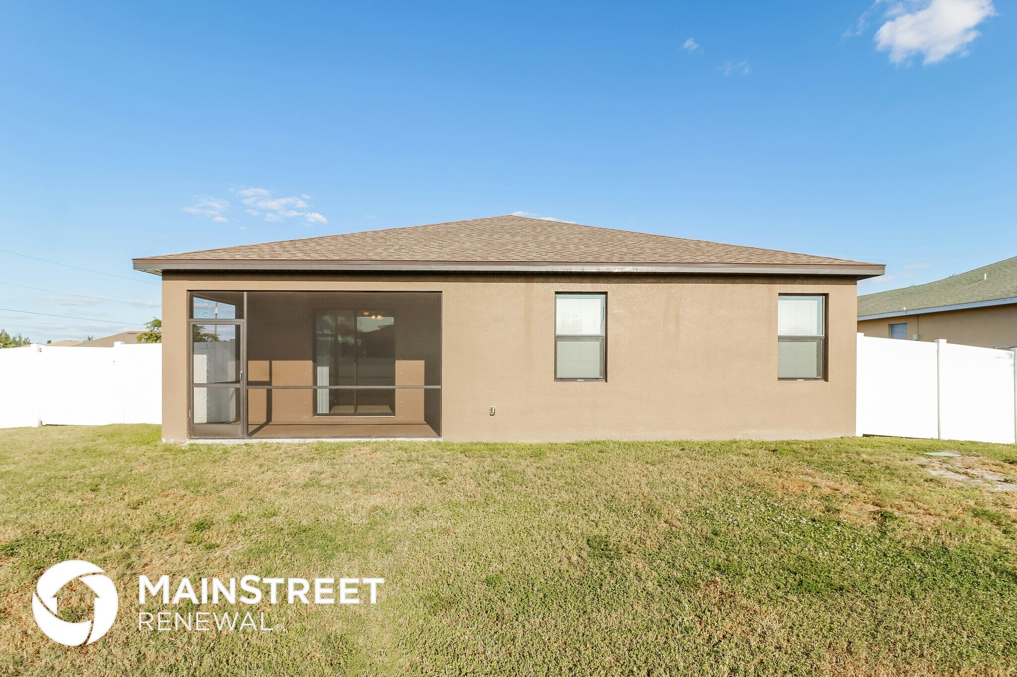 Building Photo - 1402 SW 18th Pl