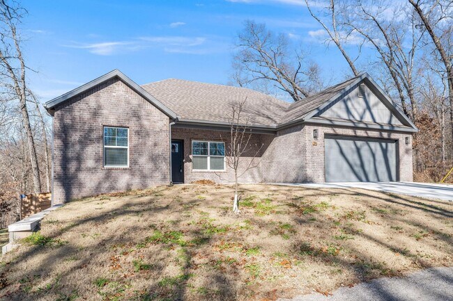 Building Photo - 25 Gainford Dr