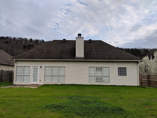Building Photo - COMING SOON!! KEEP WATCHING FOR THIS ONE!!