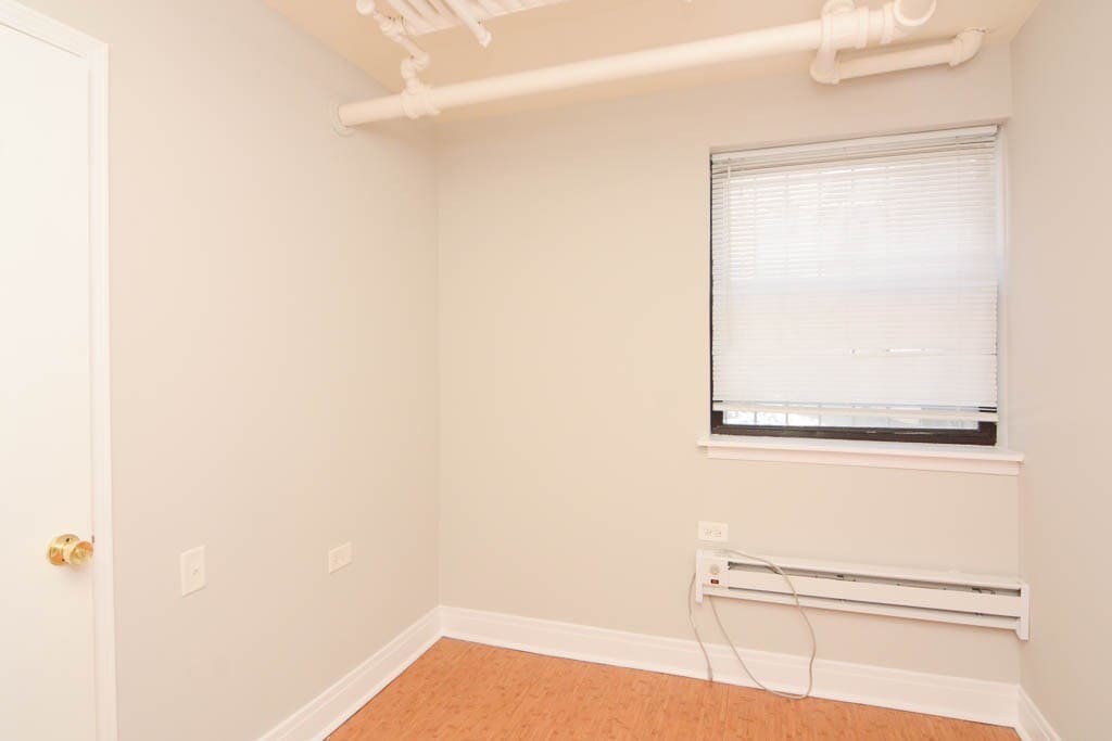 Building Photo - 5736 N Winthrop Ave