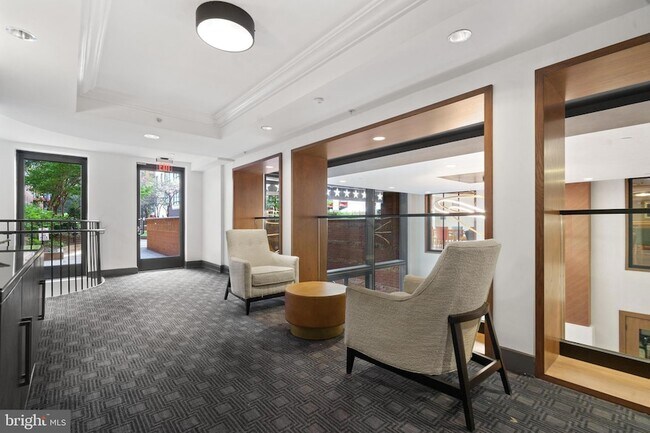 Building Photo - 616 E Street NW Unit 446