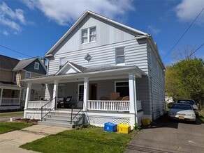 Building Photo - 208 S Liberty Ave