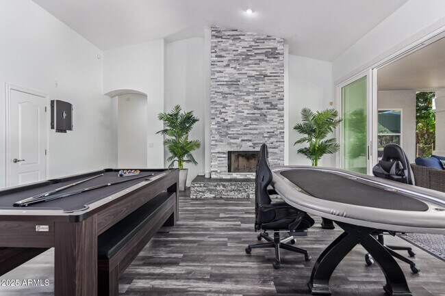 Building Photo - 10230 E Cochise Dr