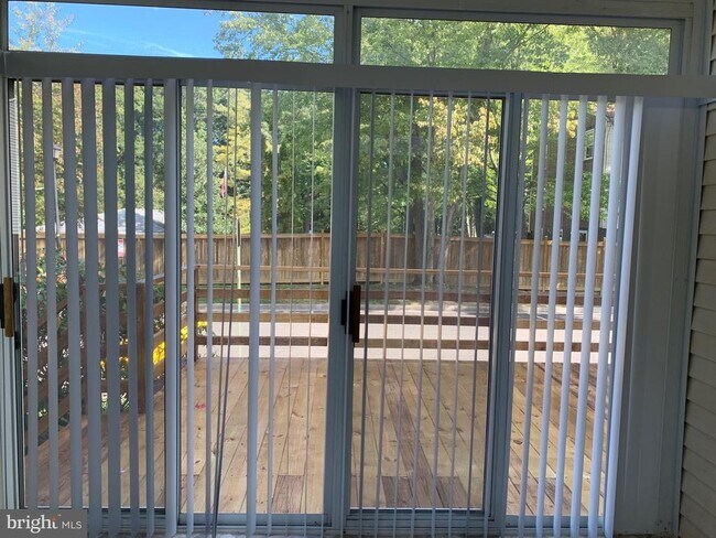 Building Photo - 8200 Aspen Glen Ct