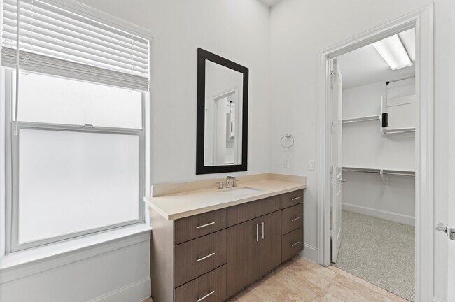 Building Photo - 4053 Leeland St