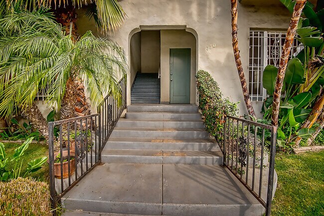 Building Photo - 330 N Genesee Ave