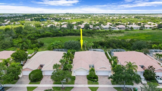 Building Photo - 10870 SW Dardanelle Dr