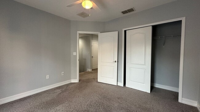 Building Photo - 3720 Messina Dr