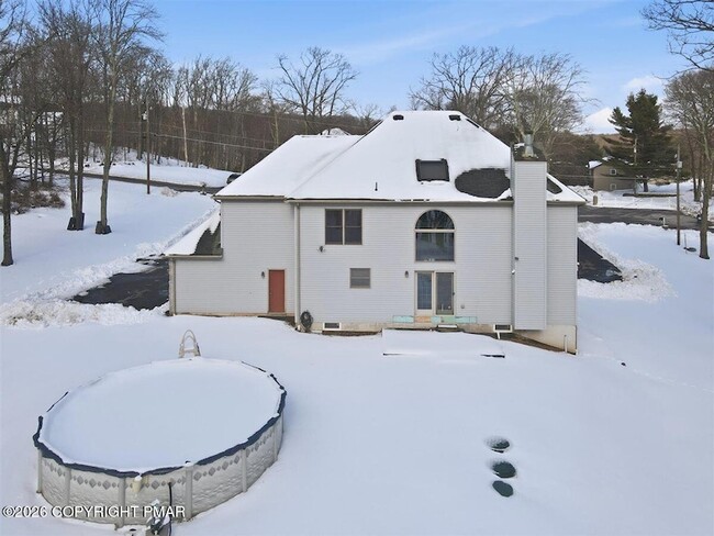 Building Photo - 5132 Pocono Park