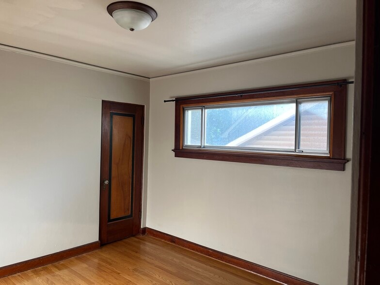 Building Photo - 6424 W Wright St