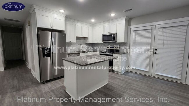 Building Photo - 2635 Hatfield Cir SE