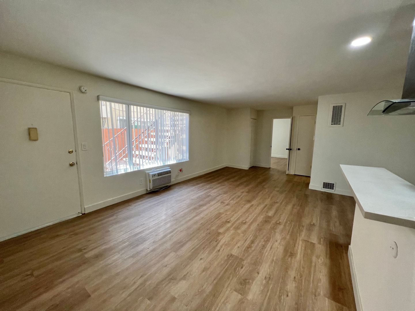 Building Photo - 3532 Keystone Av