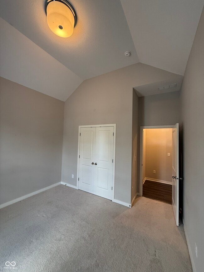 Building Photo - 15545 Marsden Dr