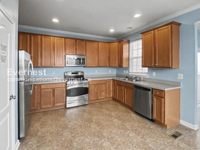 Building Photo - 129 Macon Dr