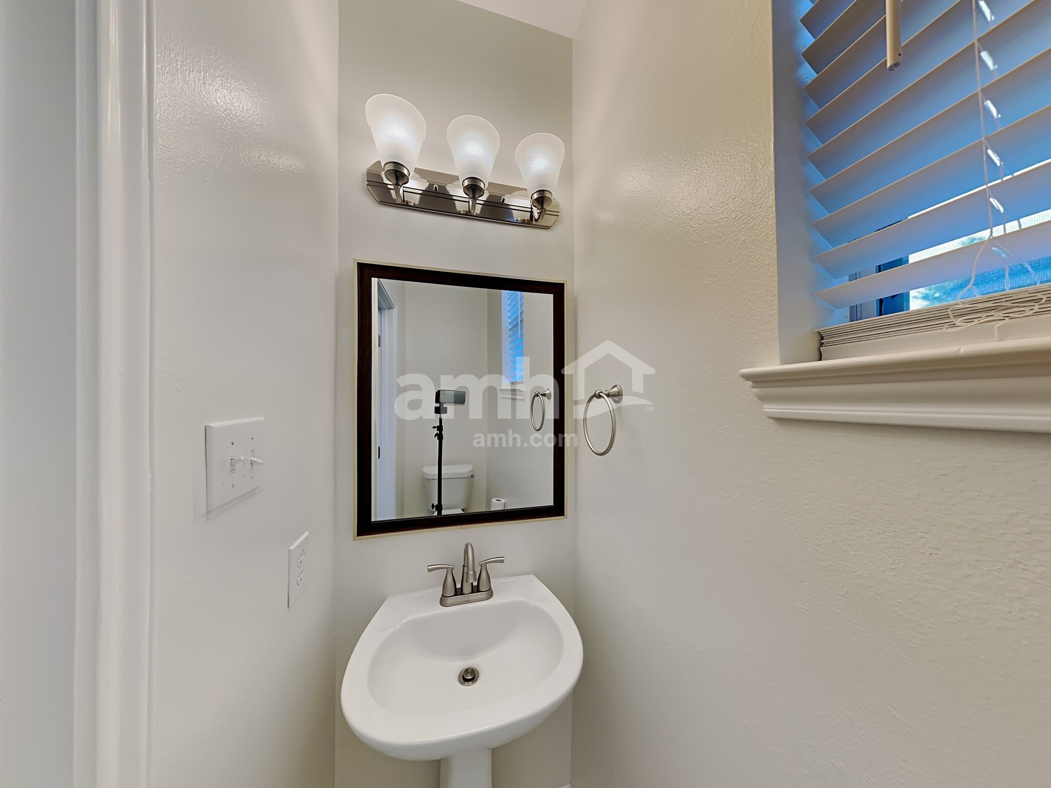 Building Photo - 25504 Oakhurst Trails Ct