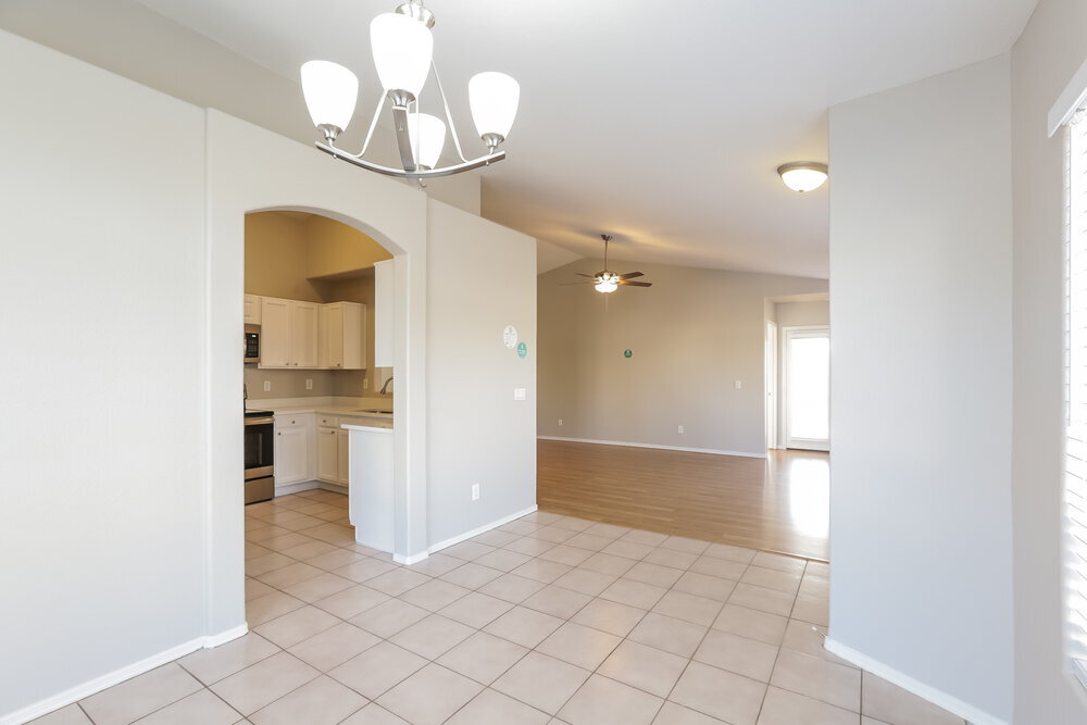 Building Photo - 13177 W Desert Ln