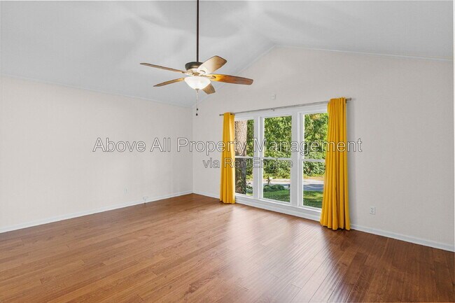 Building Photo - 1202 Belhaven Rd