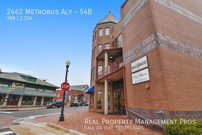 Building Photo - 2462 Metrobus Aly