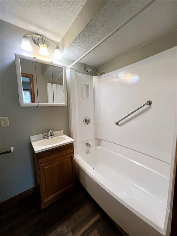 Building Photo - 44 Summit St