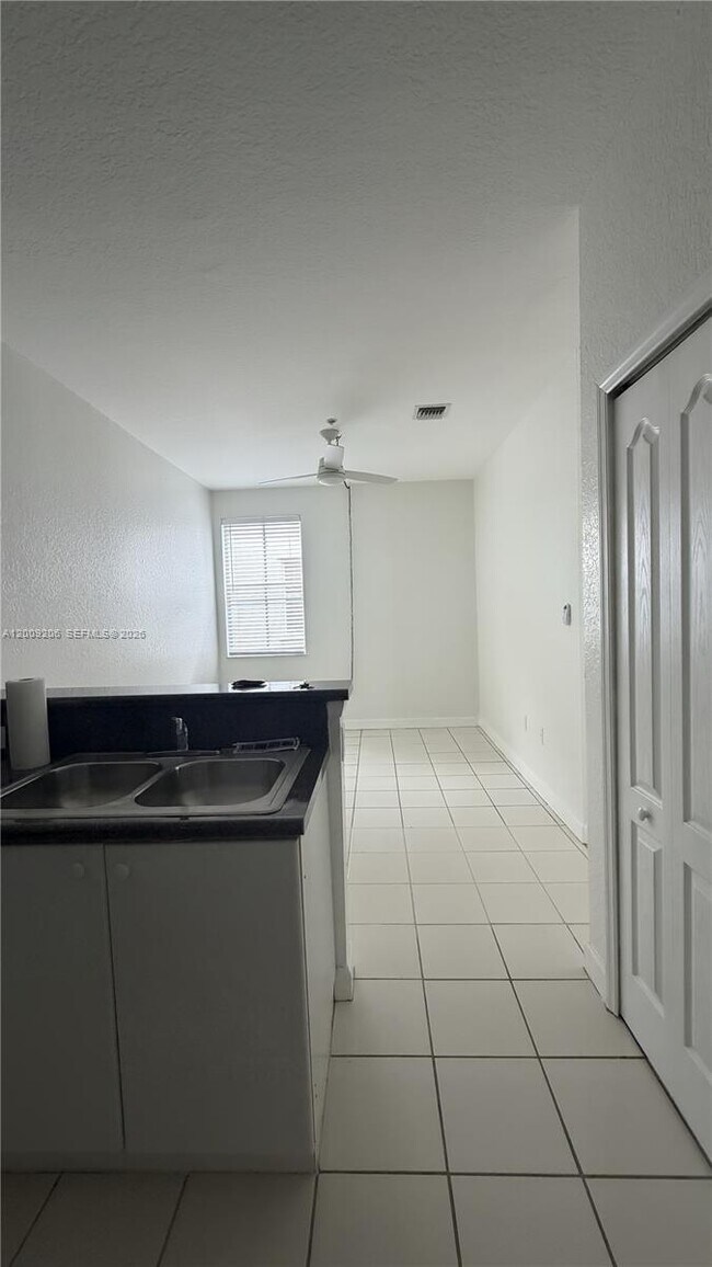 Building Photo - 4435 SW 160th Ave