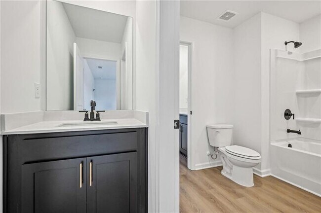 Building Photo - 564 Silverleaf Trl