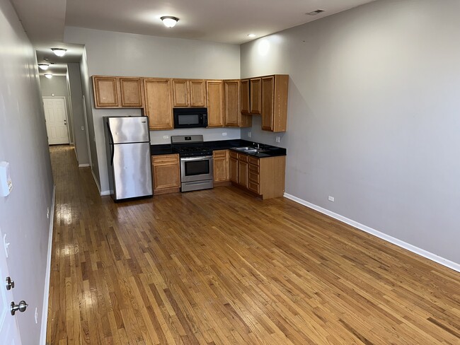 Building Photo - 2438 N Laramie Ave