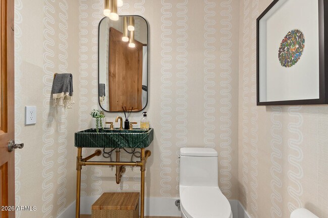 Building Photo - 11861 E Desert Trail Rd