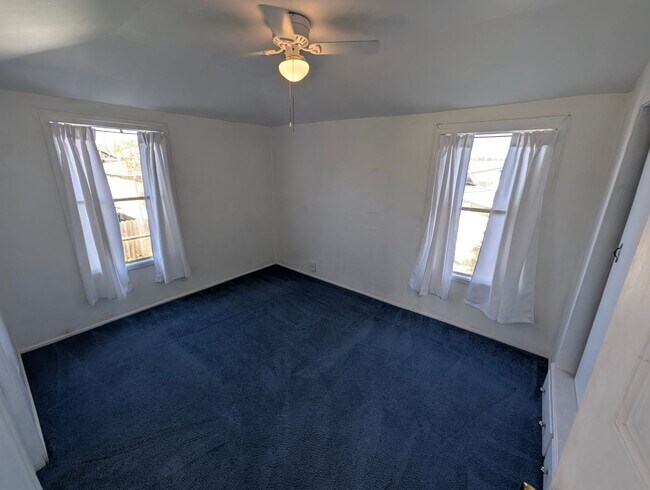 Building Photo - 1716 Marin St