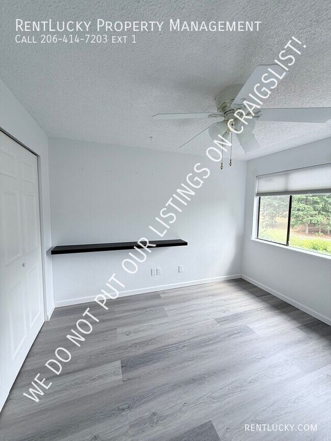 Building Photo - 3221 SW 319th Pl