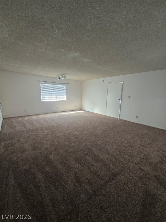 Building Photo - 6108 Fawn Cir