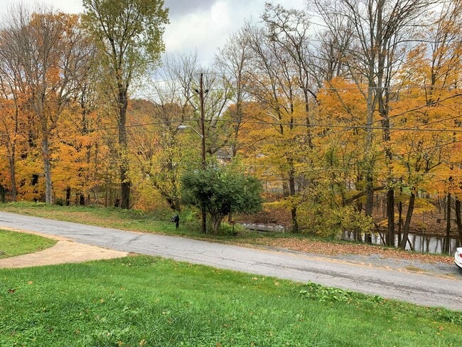 Building Photo - 148 Campbell Ave