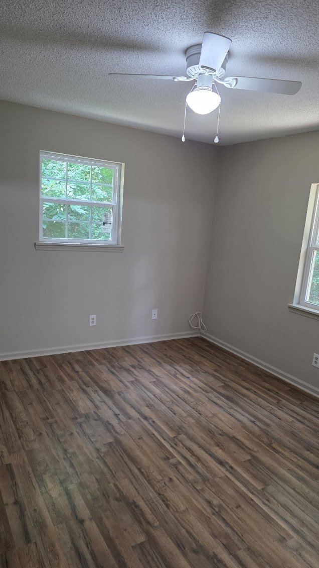 Building Photo - 104 Clarks Bluff Rd