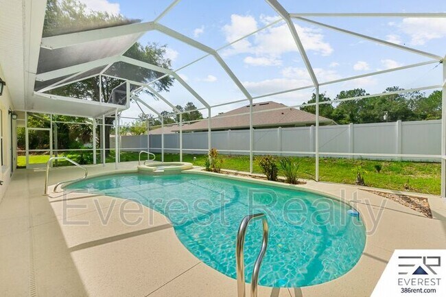 Building Photo - 13 Sleigh Bell Pl