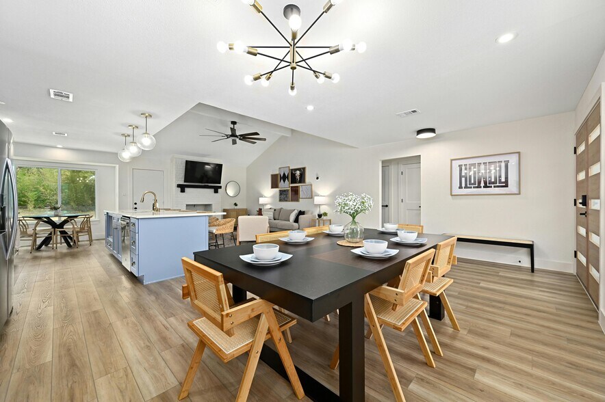 Dining Room - 9414 Meadow Vale