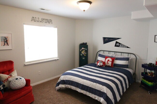 Building Photo - Lovely Home For Rent In Lehi, UT