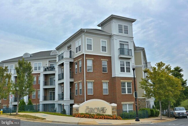 Primary Photo - 2055 26th St S