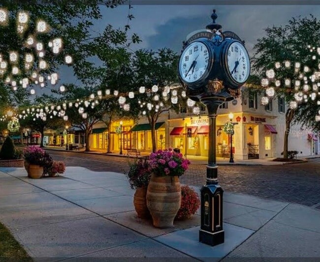 Building Photo - 3383 Hamlet Loop