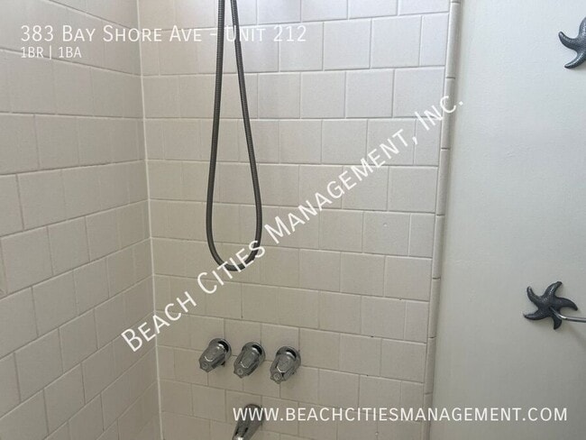 Building Photo - 383 Bay Shore Ave