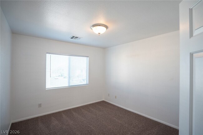 Building Photo - 9068 Bold Venture Ct