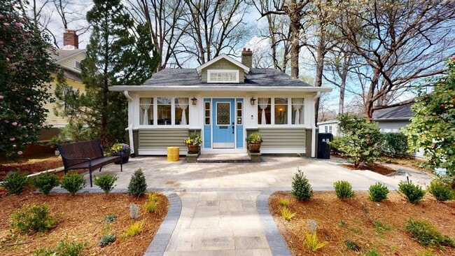 Primary Photo - Fully furnished Dilworth Bungalow Home