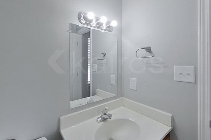 Building Photo - 250 Deer Pkwy