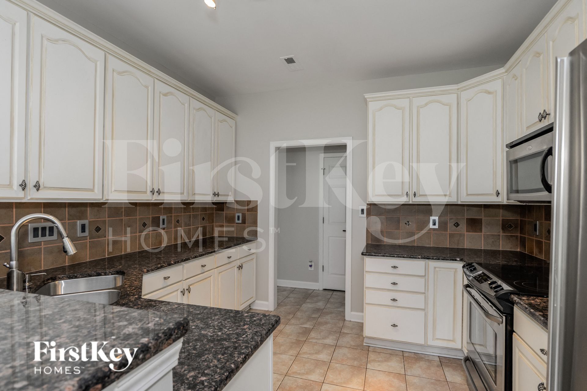 Building Photo - 1001 Josey Ln