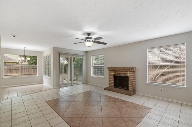 Building Photo - 4807 Shadowdale Dr