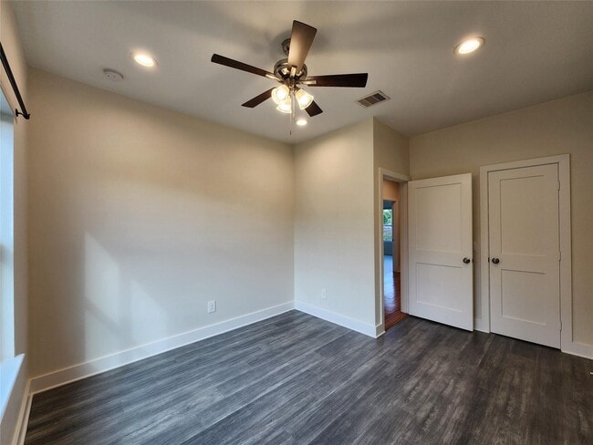 Building Photo - 2202 Lynnfield St