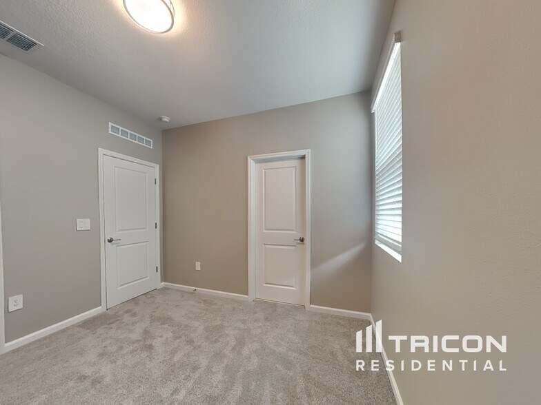 Building Photo - 728 Abita Aly