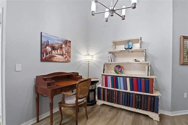 Building Photo - 1221 Wolford Dr