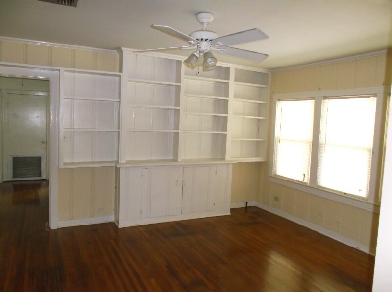 Building Photo - 2034 Fuselier Rd