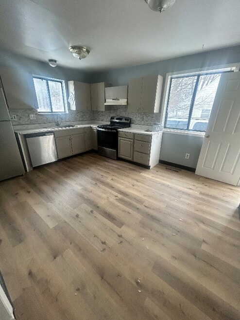 Building Photo - 2614 Reo Rd